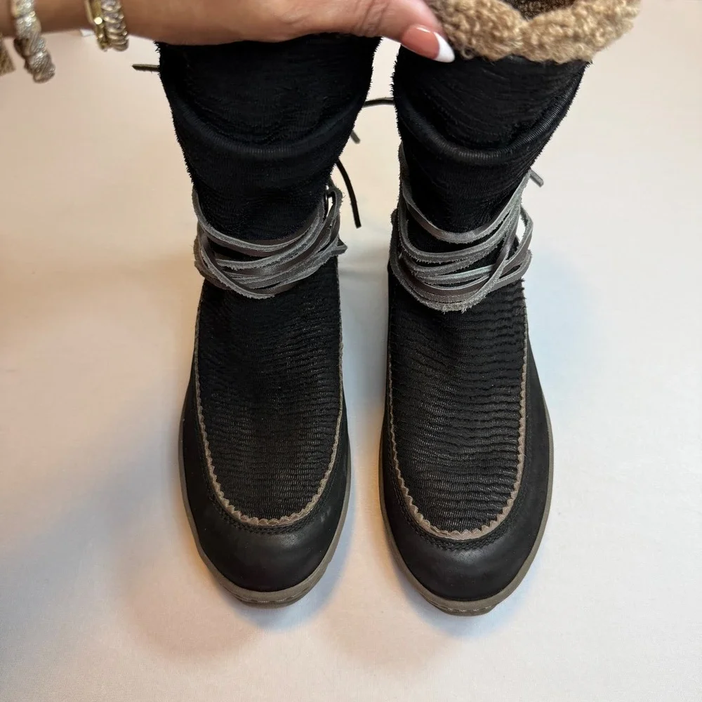 OTBT black brown